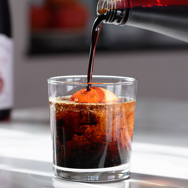 ザクロエキスを炭酸水で割る(ザクロソーダ)